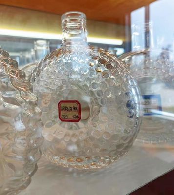 Empty Transparent 500ml 700ml 750ml XO Brandy Glass Bottles Acceptable Customer's Logo