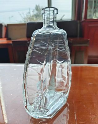 Super Flint Material Thick Bottom 750ml Glass Base Brandy Whiskey Bottle with Collar