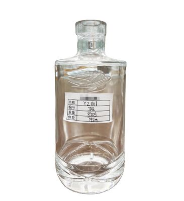 750ml Super Flint Jersey Glass Liquor Bottle with Cork Eco-friendly and Customizable
