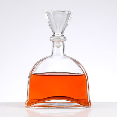 Hot Flat Glass Wine Bottle with Screw Cap Capacity 200ml/300ml/500ml/750ml/1000ml