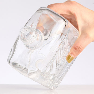 Colors Request 700ML Super Flint Square Glass Vodka Bottle with Cork in Round Shape
