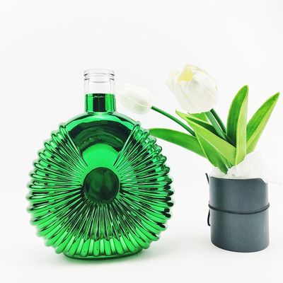 Manufacturers Glass 750ml Whiskey Vodka Spirits Wine Bottles with Cork OEM/ODM Welcome