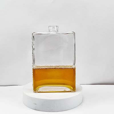 200ml Transparent Whiskey Glass Bottle with Lid The Newest Flat Bottom Square Design