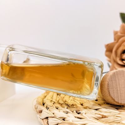 Glass Collar Square Flat Shoulder Cork Top Liquor Bottle for Special Design Packaging