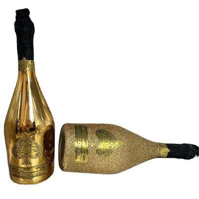 Level Relief Glass Bottle Of Liquor Glass Material and Cap with Brush Sealing
