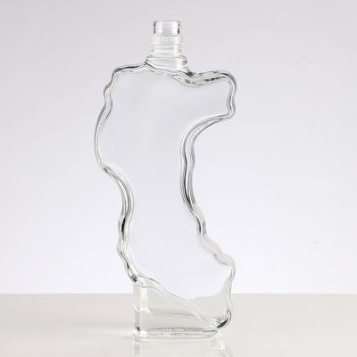Unique Cocktail Glass Vodka Bottle 750ml Capacity Customized for Wine Enthusiasts