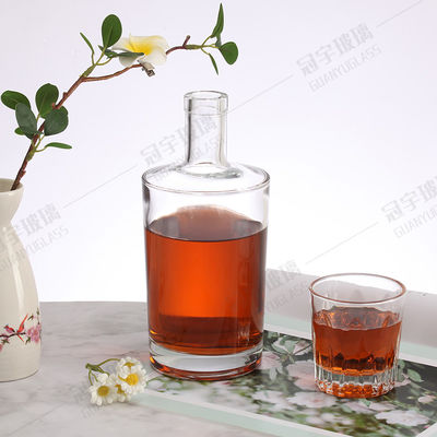 Base Material Glass Body Material Whiskey Bottle 500ml 750ml with Cork