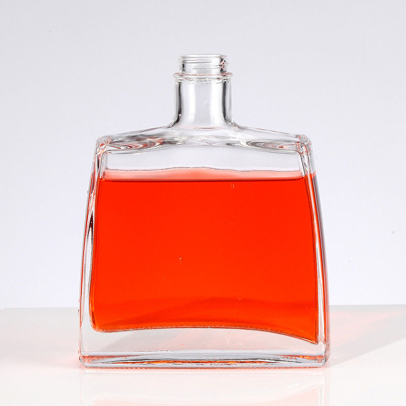 Glass Base Material 750ml 700ml 550ml Gin Glass Bottle Rum Brandy Glass Liquor Bottle with Lid
